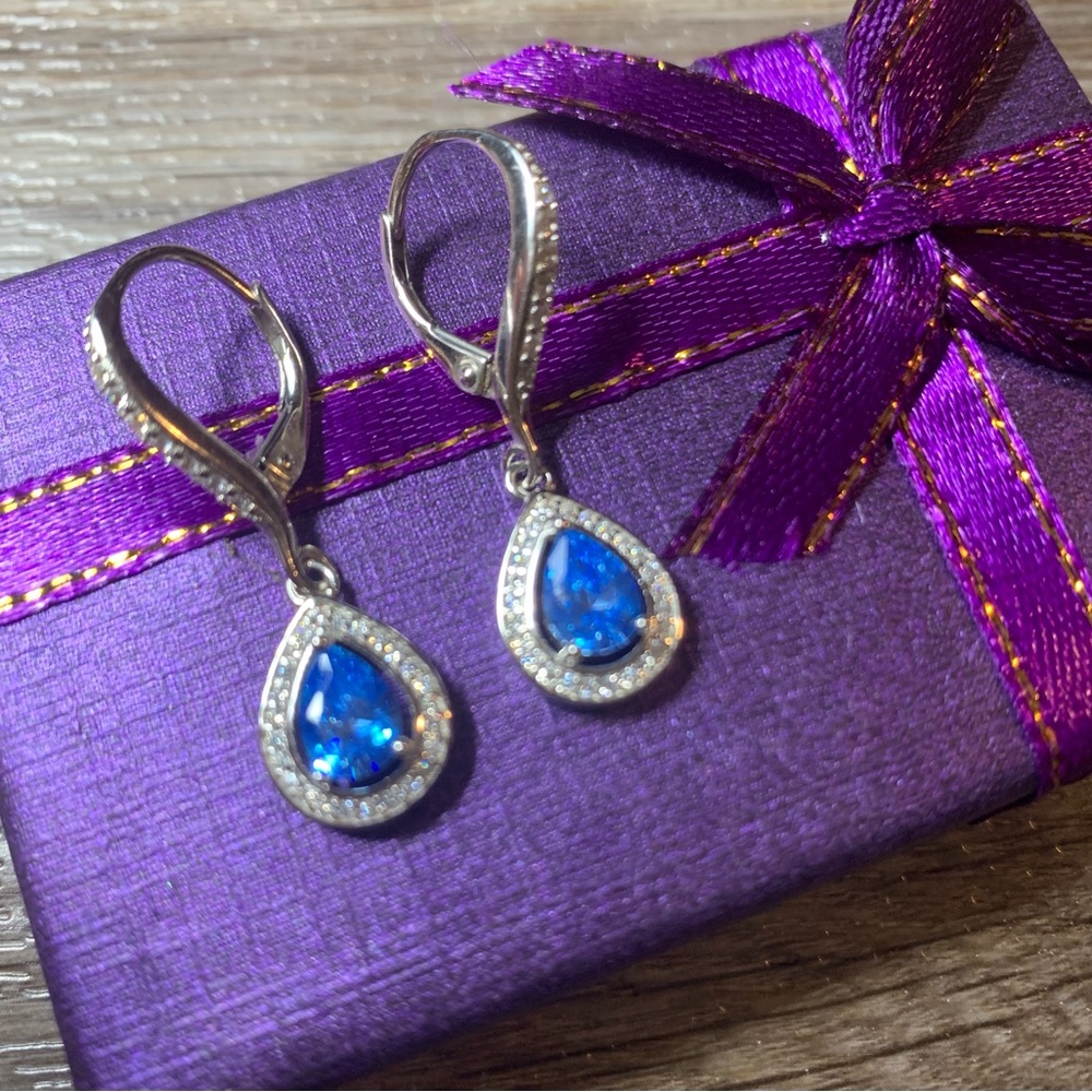 Elegant Blue Teardrop Earrings